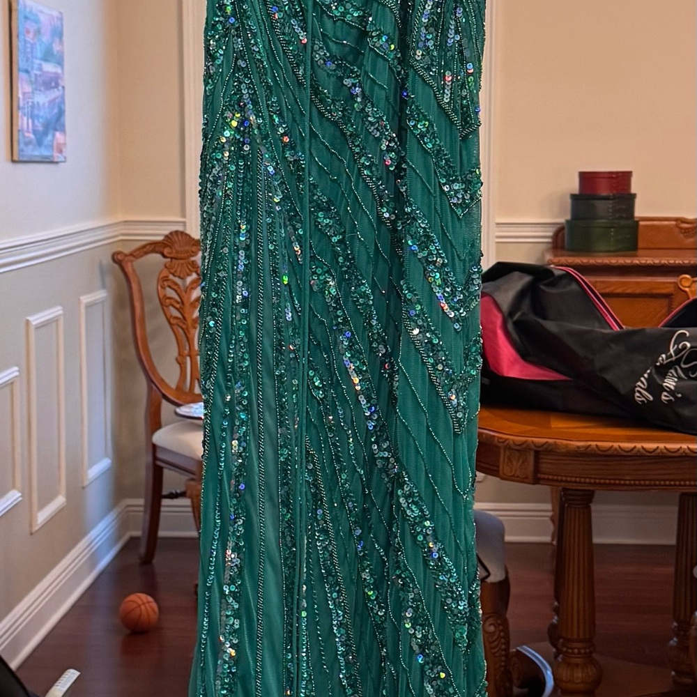 Elegant Green Sequin Prom Dress